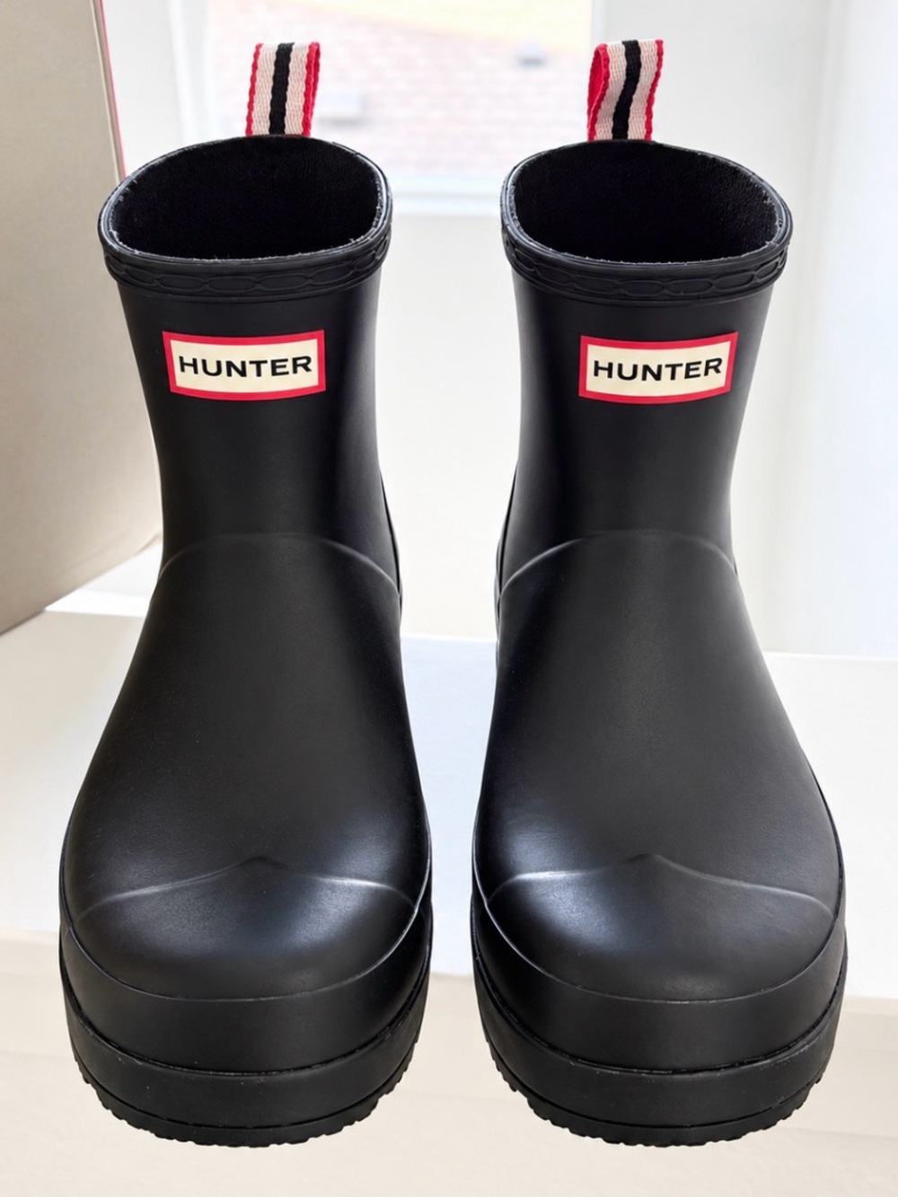HUNTER Original PLAY™ Waterproof Rain Bootie
in Black
Women’s Size 9